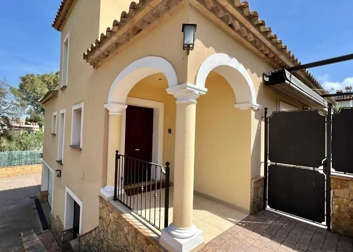 Villa Casa Judibar con zona de barbacoa y piscina Calonge 